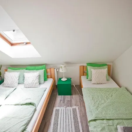 Hostal 33 Trzebinia (Chrzanow)